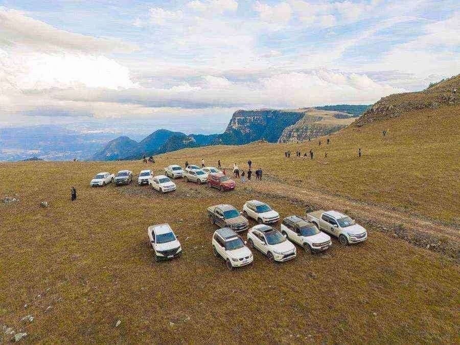 Vista panorâmica aérea da Serra